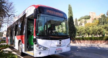 autobus-autonomo-malaga-avanza