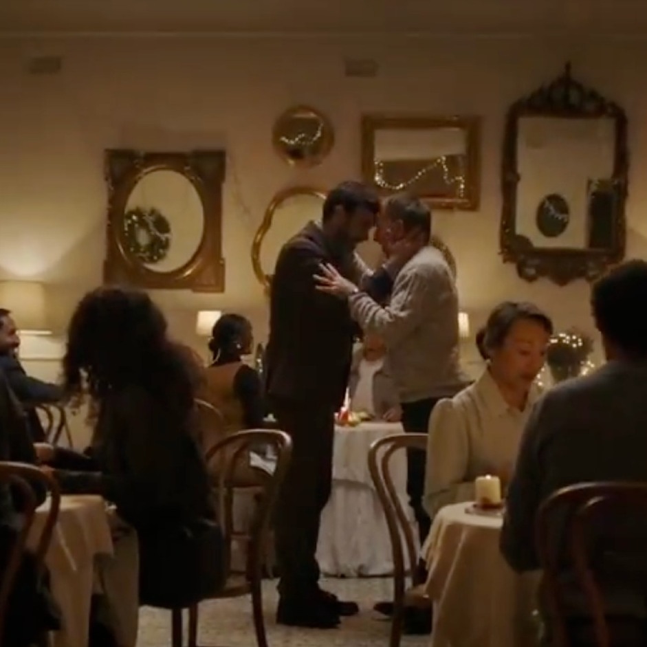 imágenes de los anuncios de navidad de Atresmedia y Mediaset