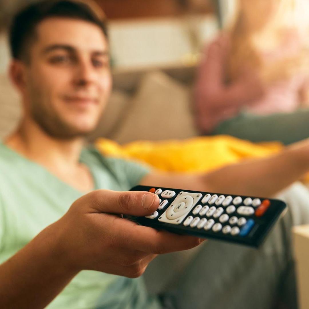 La campaña electoral y el “Grand Prix" elevan la audiencia de La1 en un julio de consumo estable
