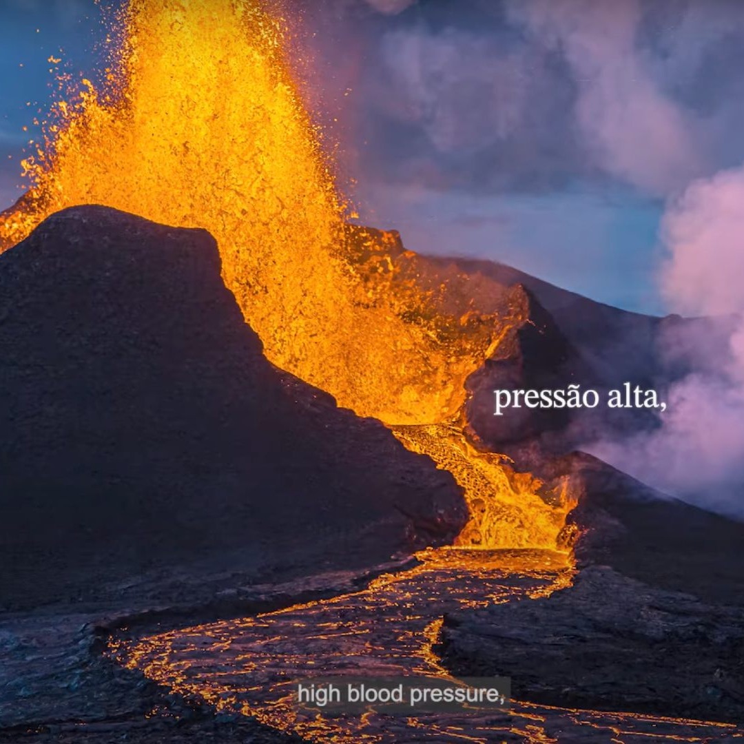 Volcán en erupción