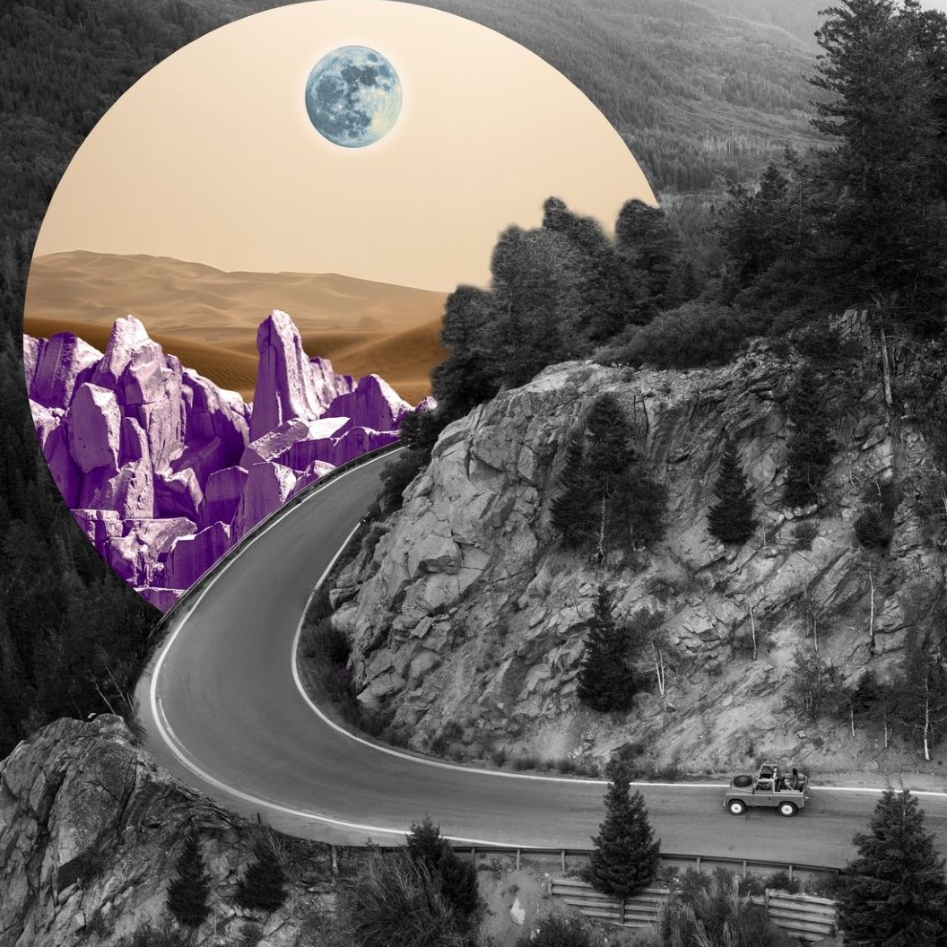 Collage de una carretera en blanco y negro con un paisaje lunar superpuesto a color