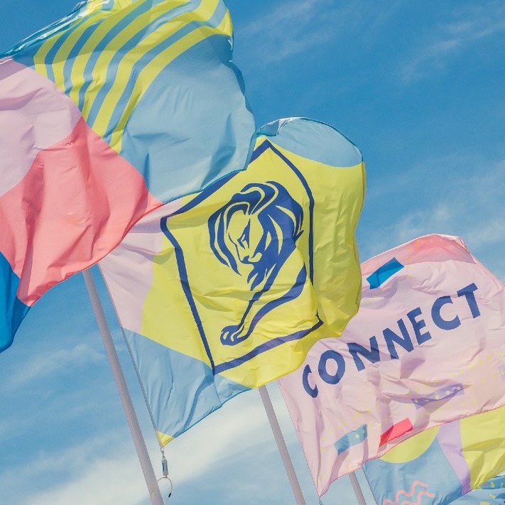 banderas con la imagen y el logotipo de cannes lions