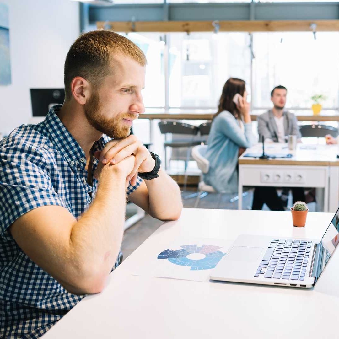 Casi el 90% de los empleados de pymes en España están interesados en la semana laboral de 4 d