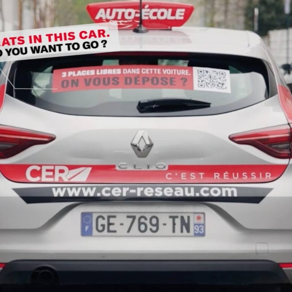 Una autoescuela francesa ofrece el espacio libre de sus coches a personas con problemas de movilidad CER_Autoesceulas-Viajes gratis