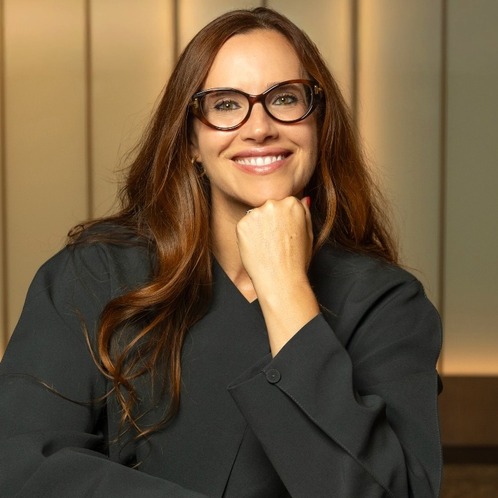 Plano medio de Cristina Pitarch sonriendo