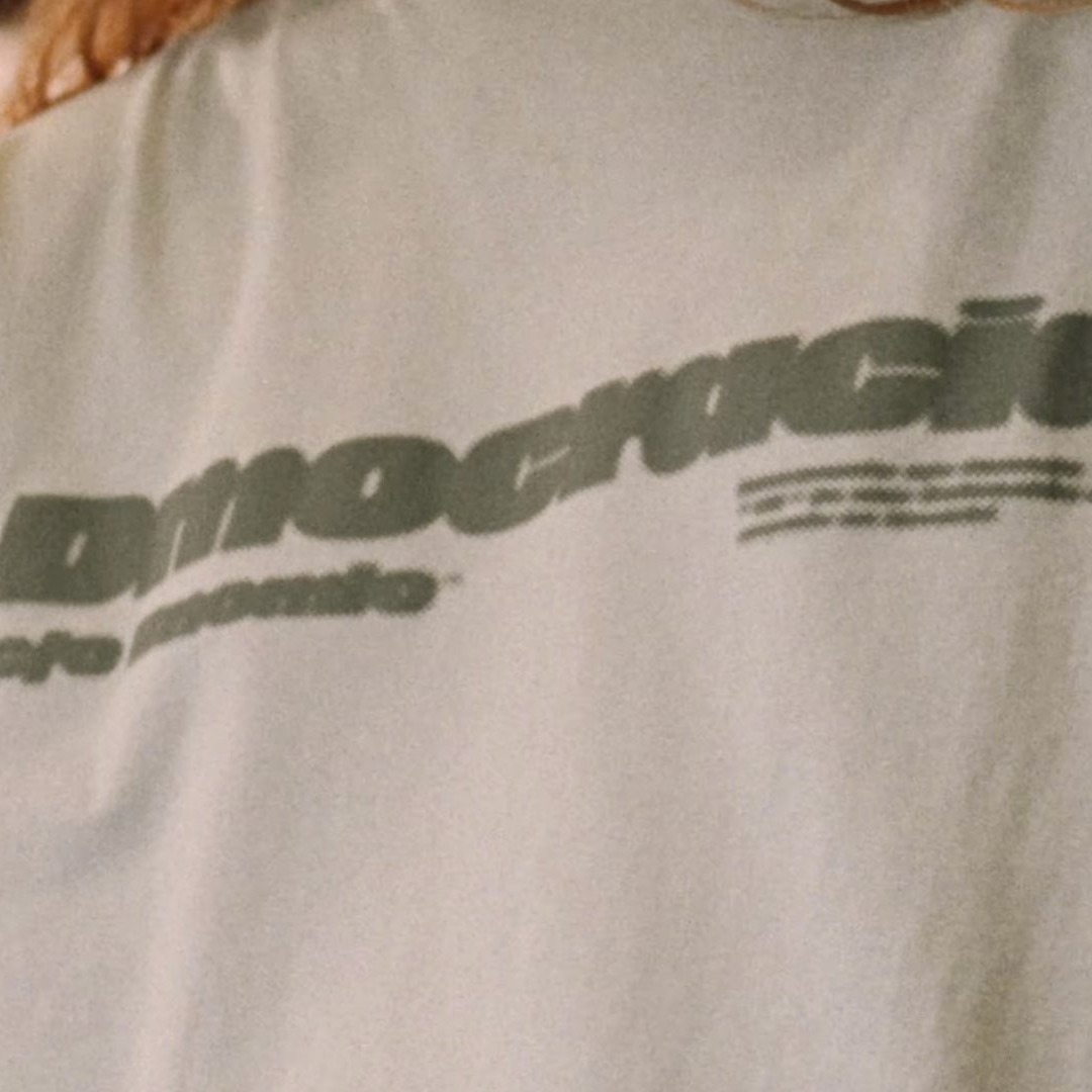 Camiseta Dmocracia