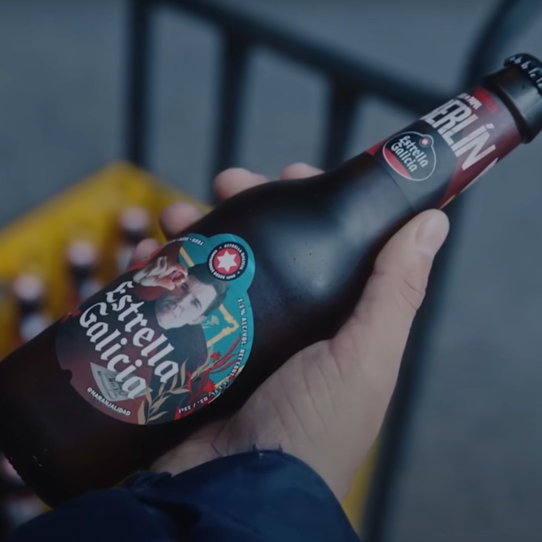 Botellín de Estrella Galicia edición serie "Berlín"