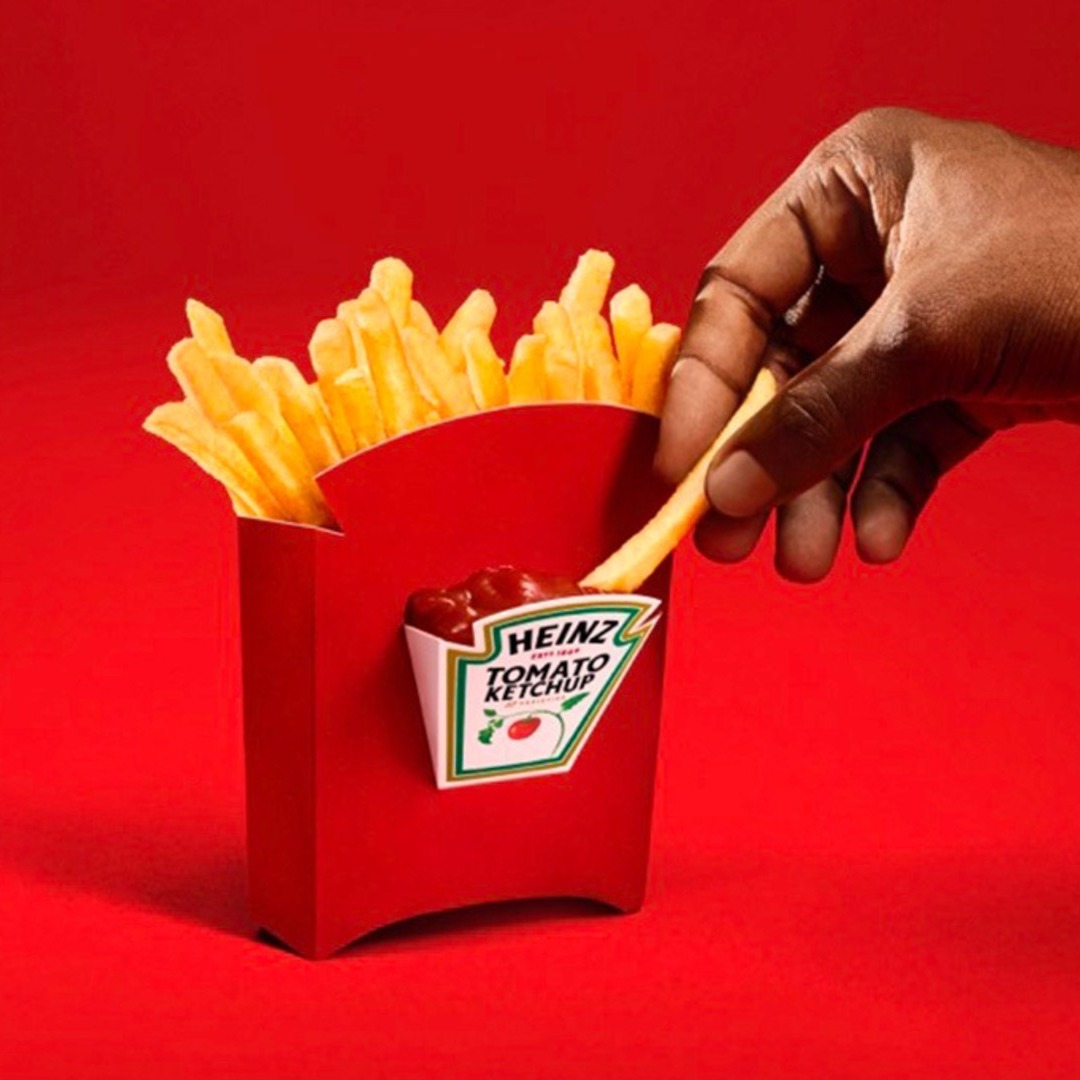 Envase especial de Heinz para mojar patatas fritas en ketchup