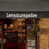 Una panadería de Levaduramadre desde fuera, y con el nombre cambiado por el de Levadurapadre