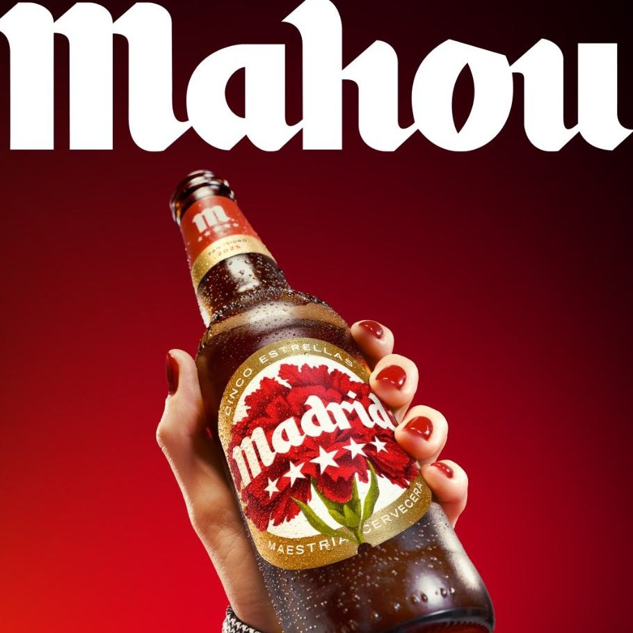 Carteles promocionales de Mahou y Dia por San Isidro