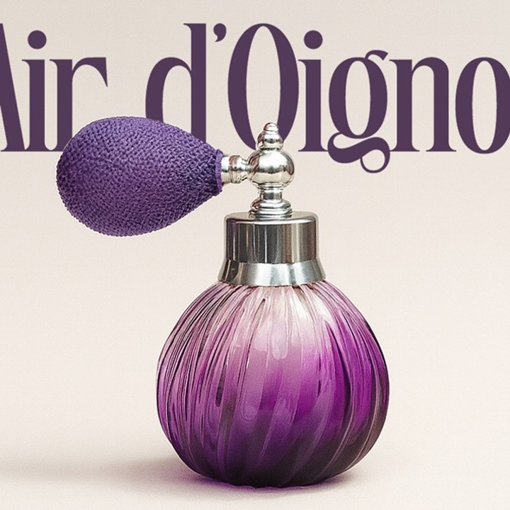 el frasco de perfume de cebolla que es morado con forma de cebolla