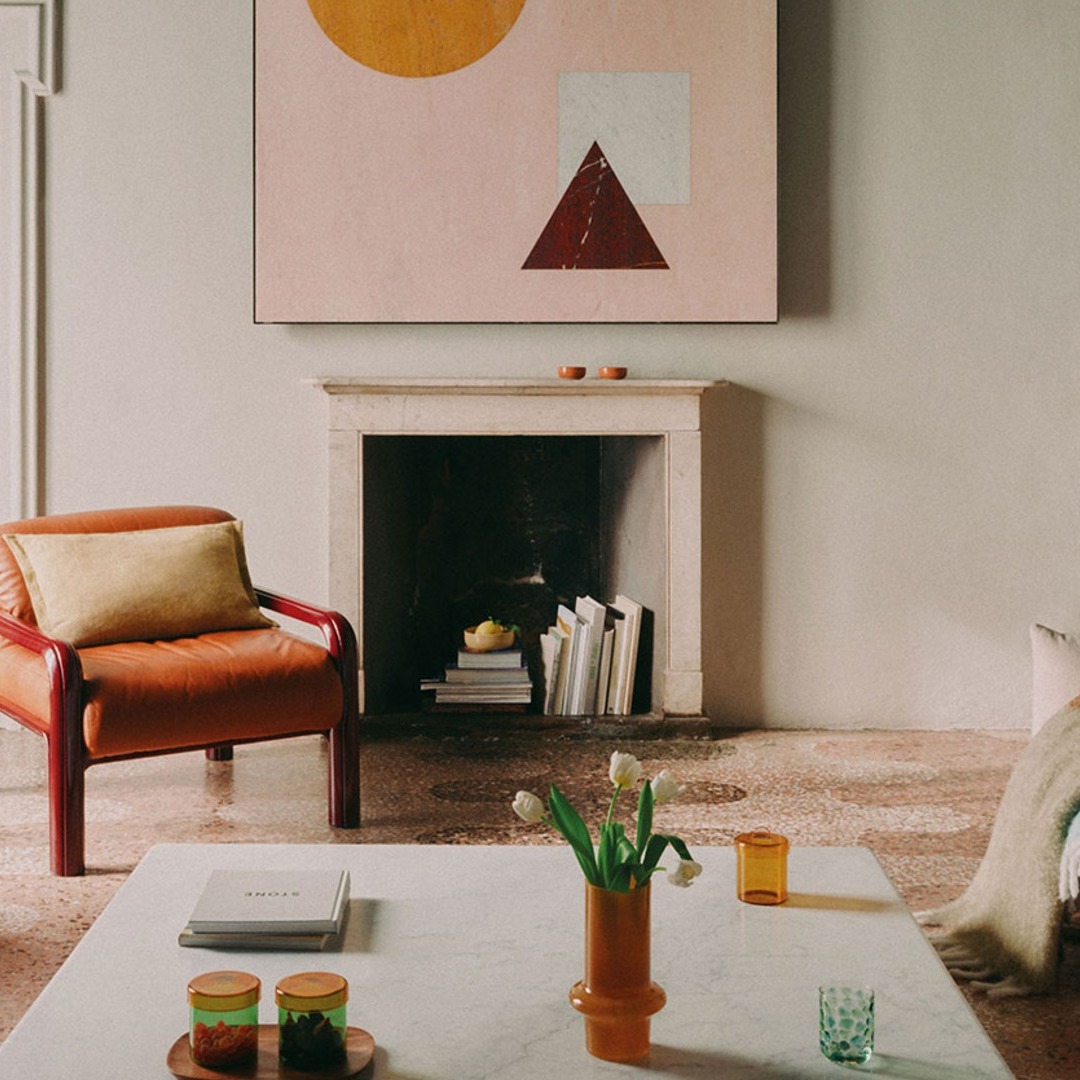 Espacio interior decorado con productos de Mango Home