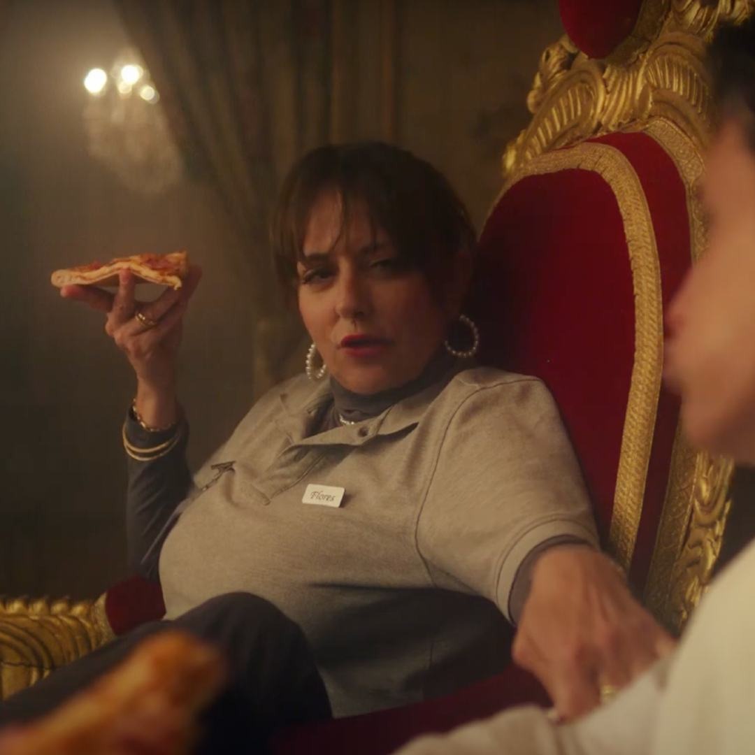 Yolanda Ramos conquista el Palacio Real en la primera campaña de Sioux & Cyranos para Telepizza