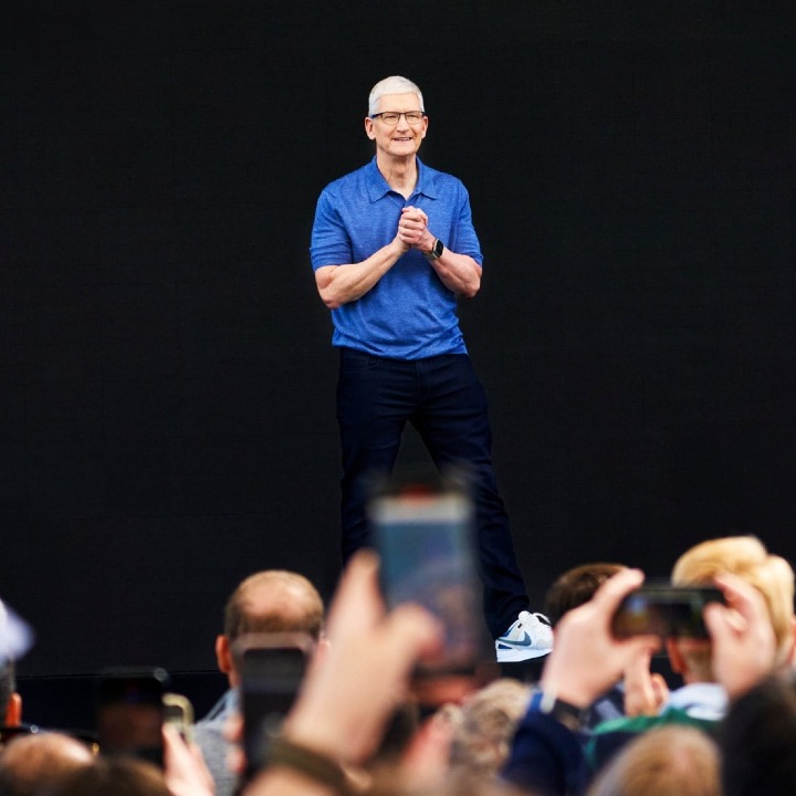 Tim Cook durante un evento de Apple
