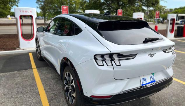 Recarga Tesla_Ford_Acuerdo