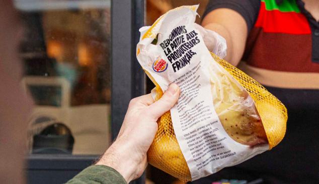  burger_king_regala_1_kilo_patatas_cliente