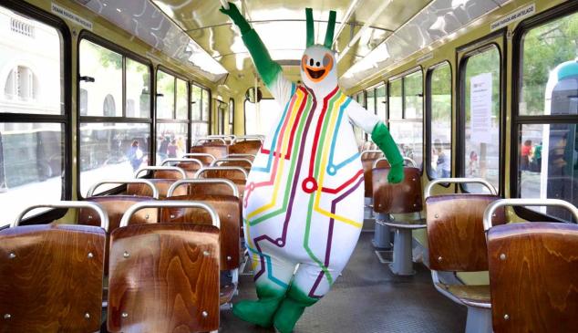 El transporte urbano de Sabadell se hace viral con la presentación de su mascota: Bussi