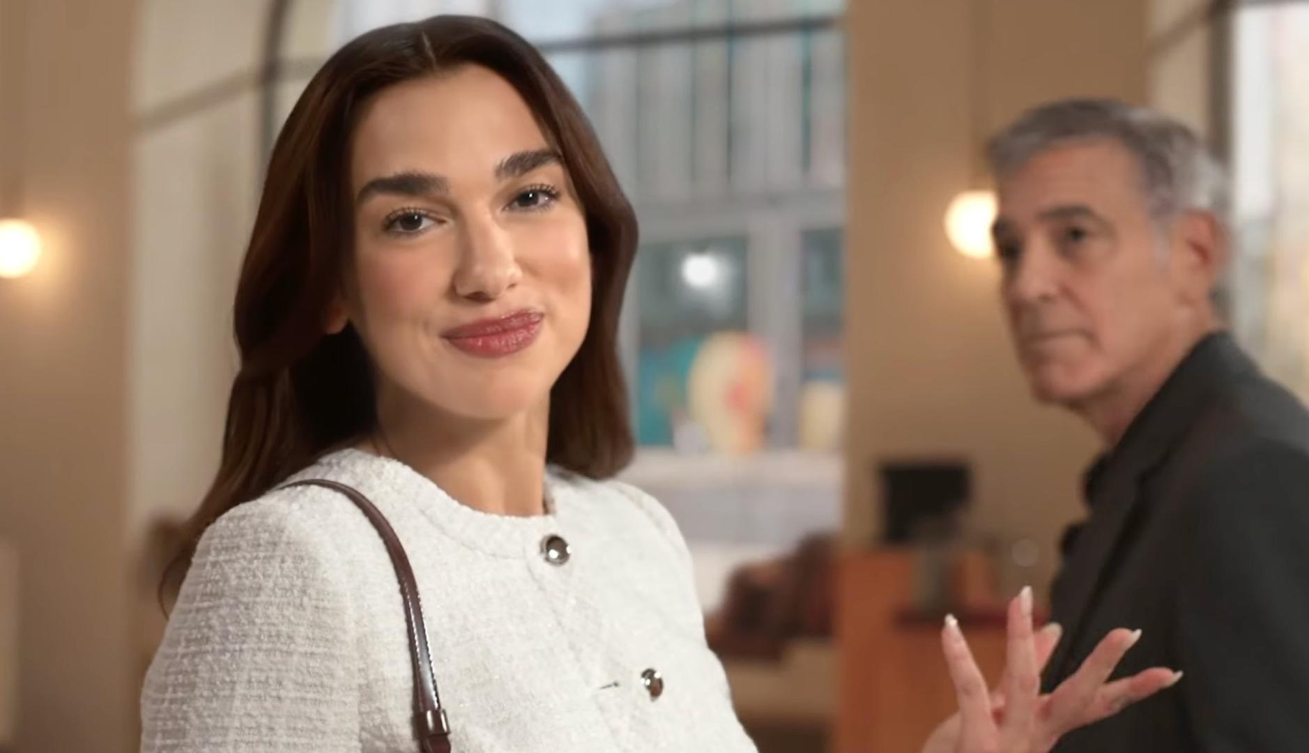 Dua Lipa y George Clooney en el anuncio de Nespresso