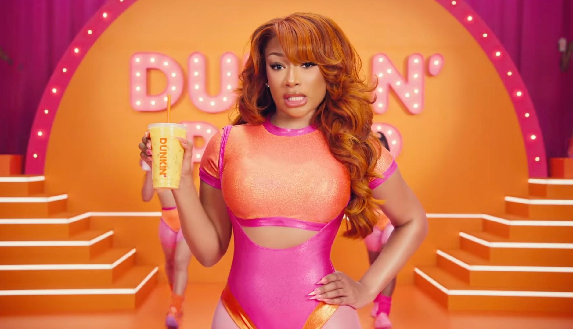 Megan Thee Stallion en un anuncio de Dunkin'