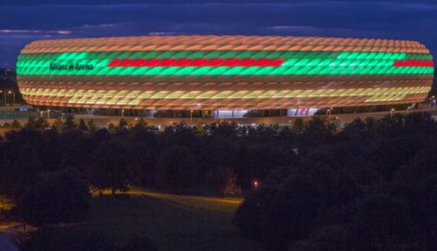  estadio-iluminado-mcdonalds