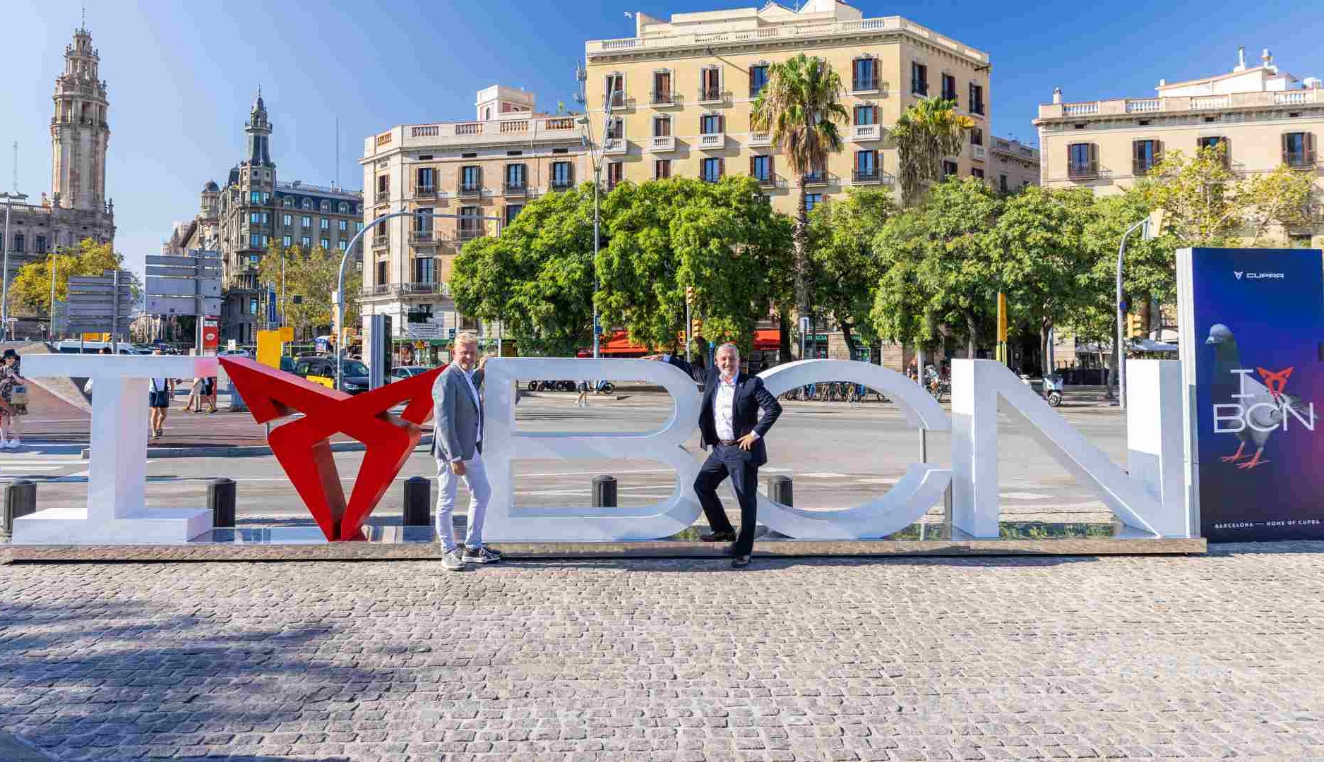 Logotipo físico "I Cupra BCN"