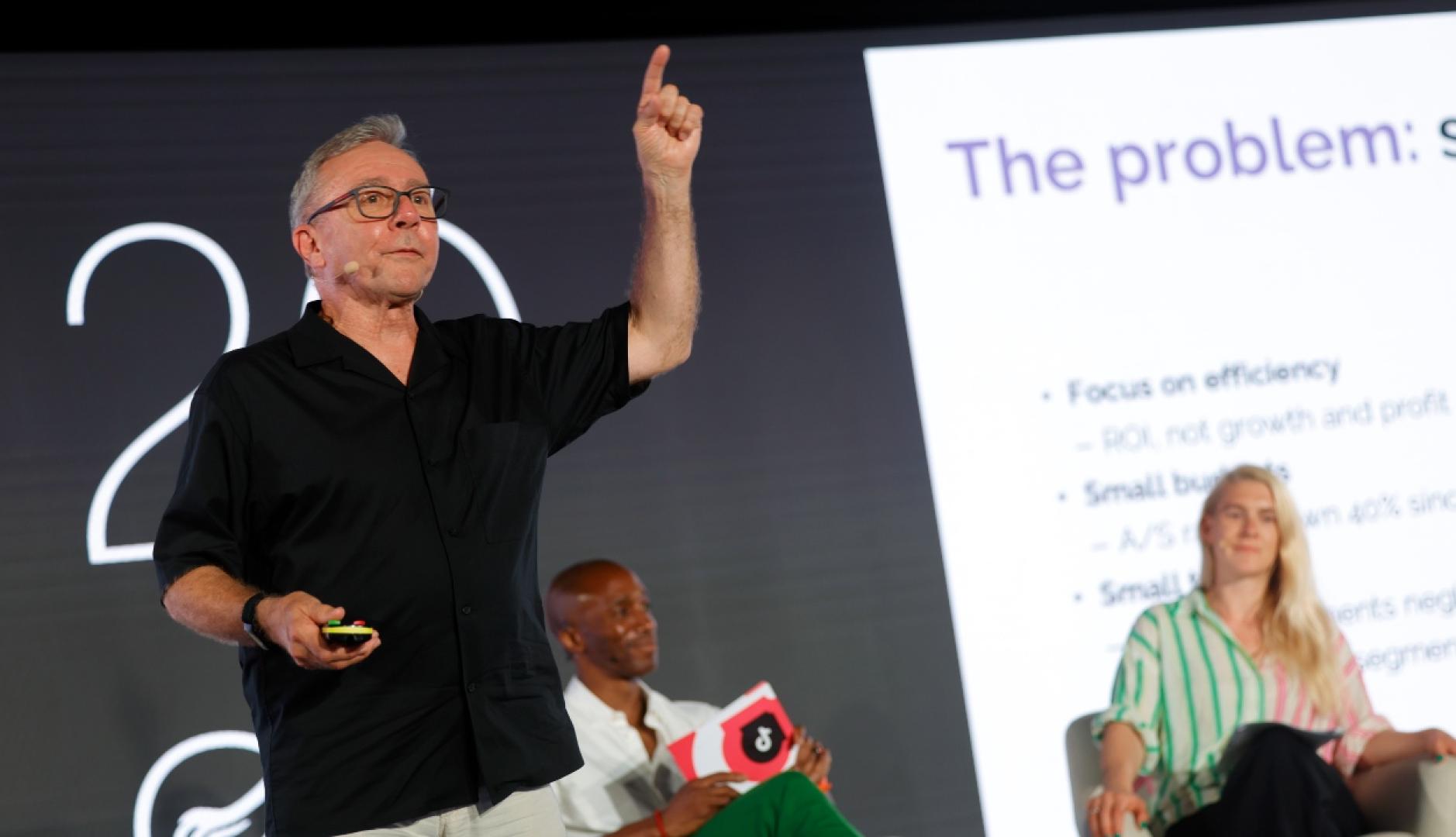 Les Binet en su conferencia de Cannes Lions