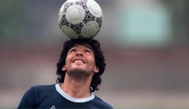 Las marcas se despiden de Maradona