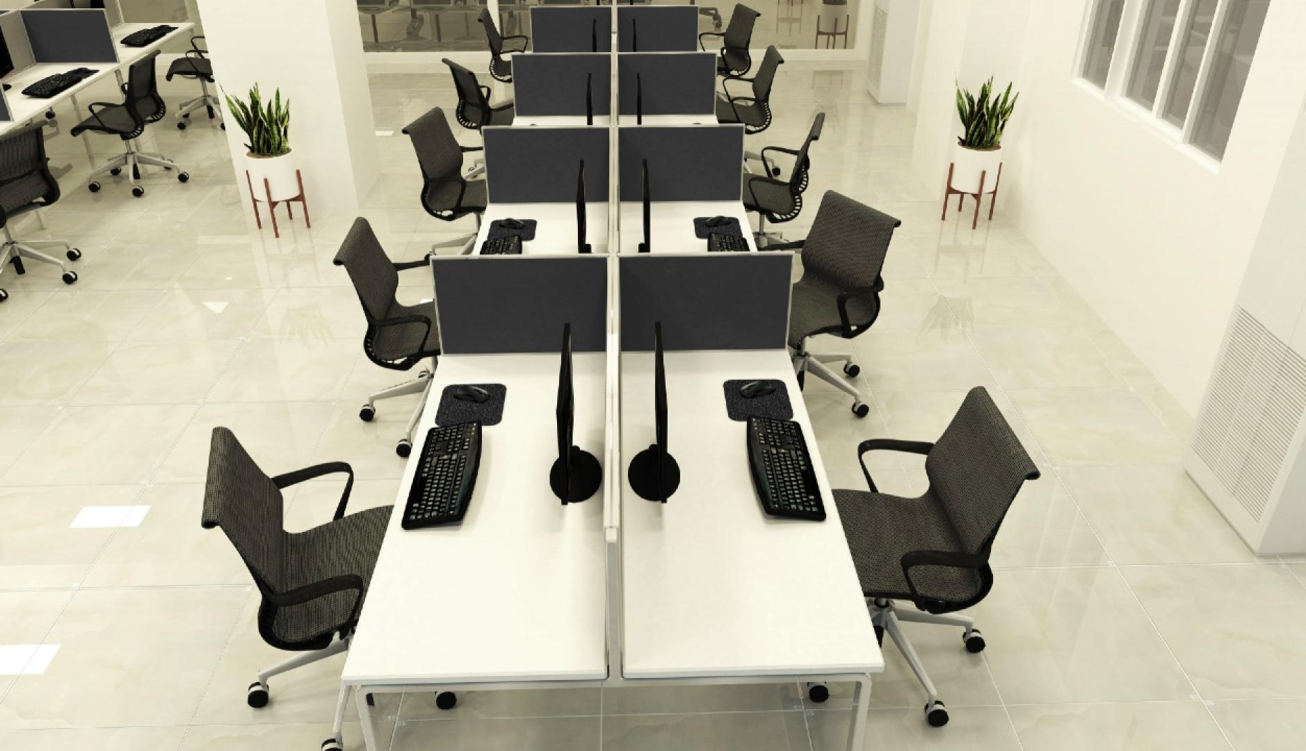 Puestos de trabajo vacíos en una oficina