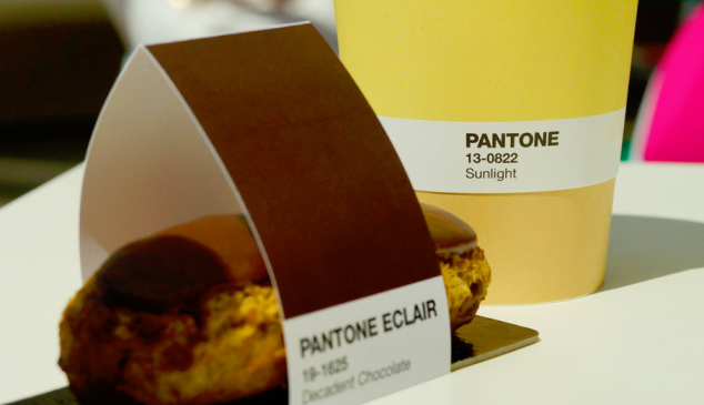 pantone-cafe