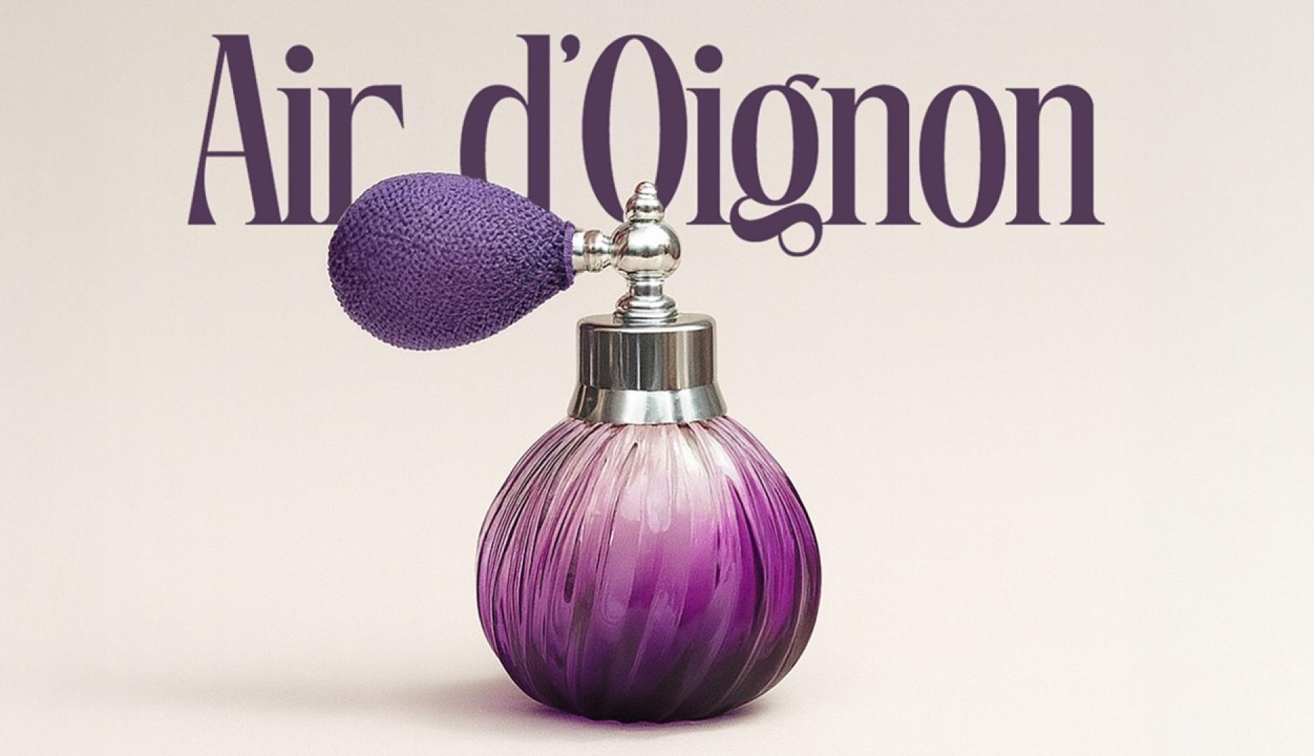 Babaria convierte un prejuicio en argumento de marca para su champú con una campaña que simula perfume de cebolla el frasco de perfume de cebolla que es morado con forma de cebolla