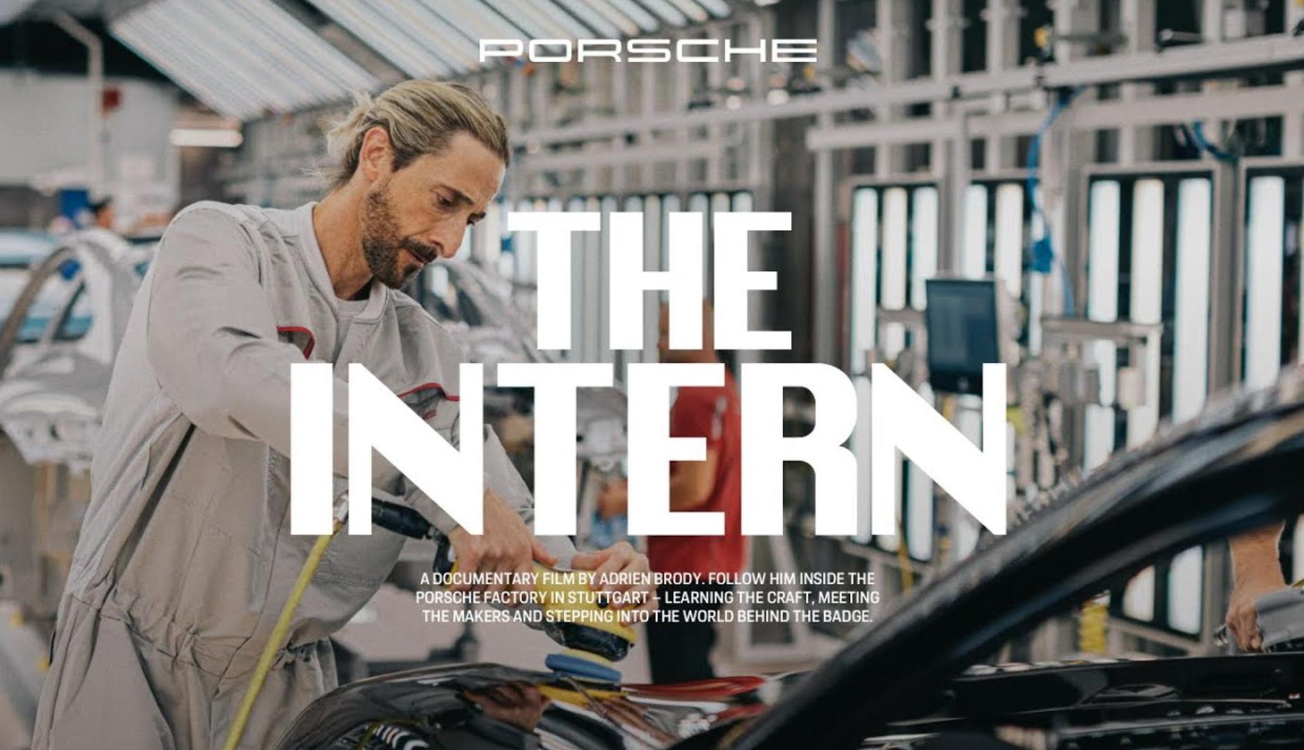Adrien Brody trabajando en la fábrica de Porsche