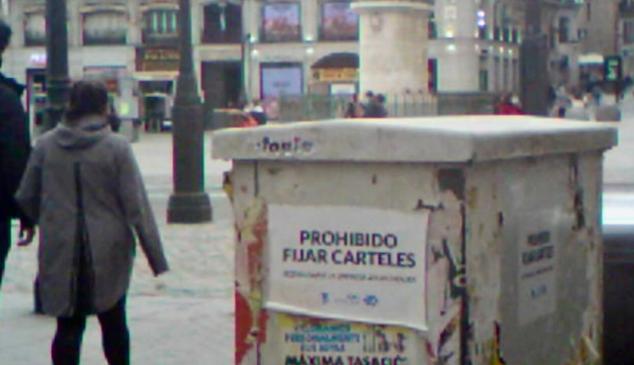 prohibido_fijar_carteles_inciativa_brother