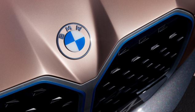 logotipo bmw prototipo i4