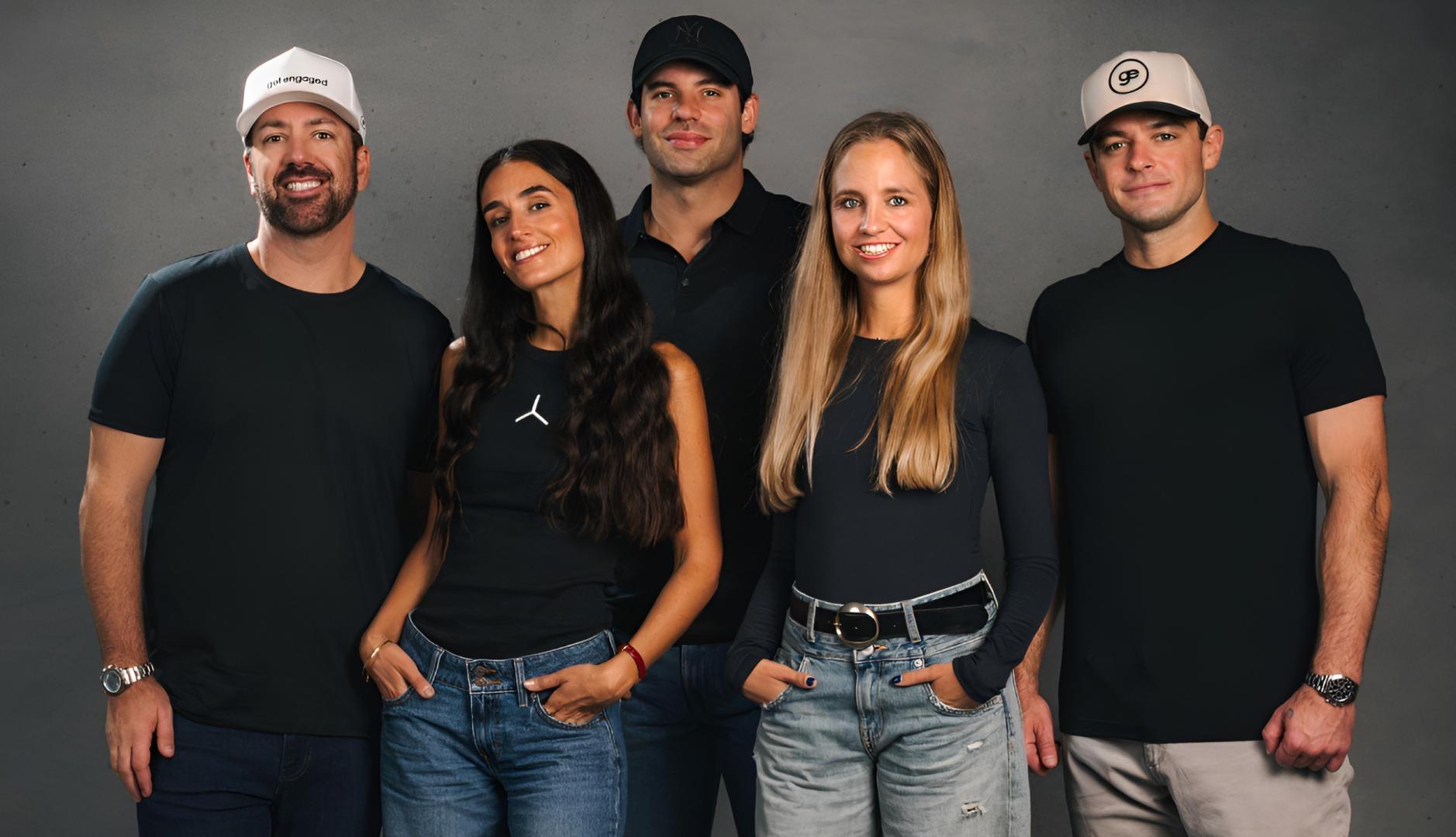 Las fundadoras de Samy con los fundadores de Get Engaged