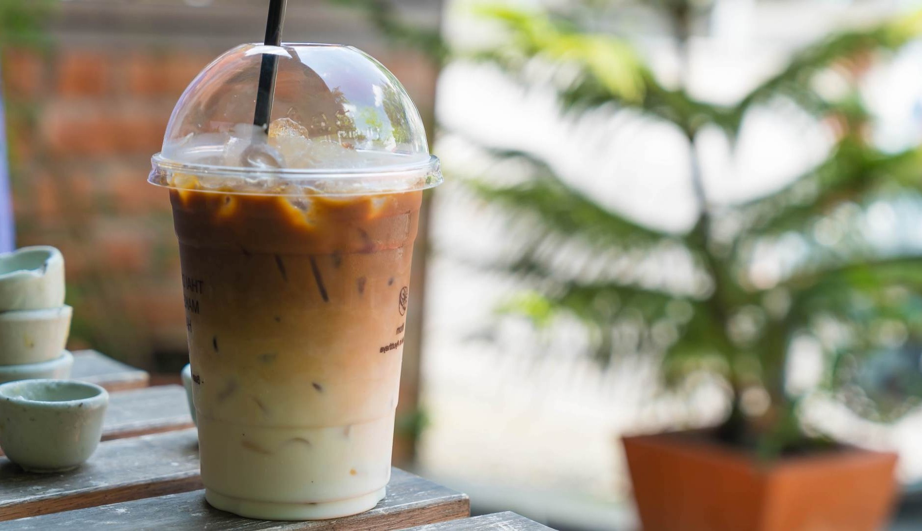 De los cubitos a las pepitas: Starbucks está cambiando su tipo de hielo