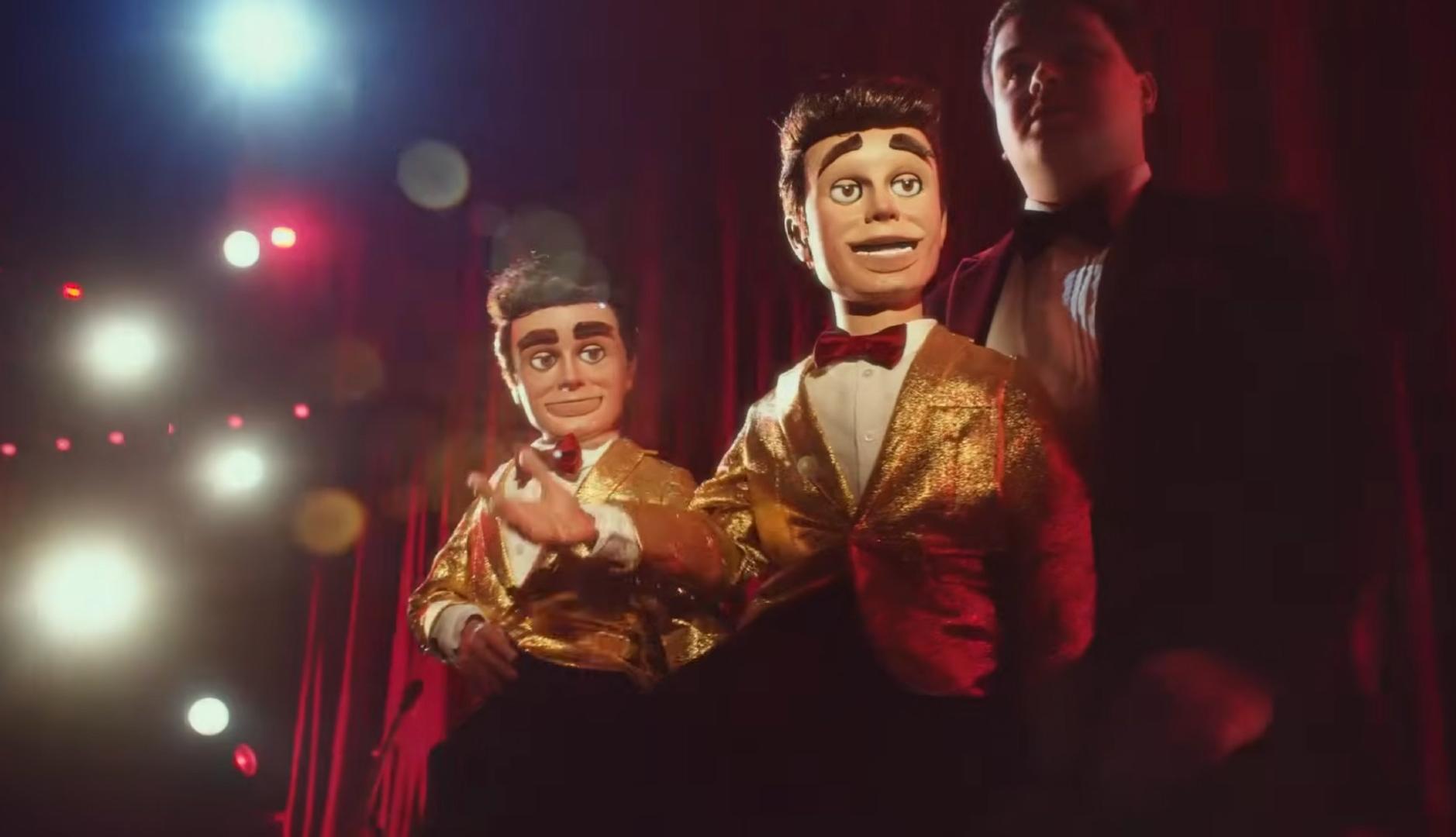 Dos marionetas de ventrílocuo