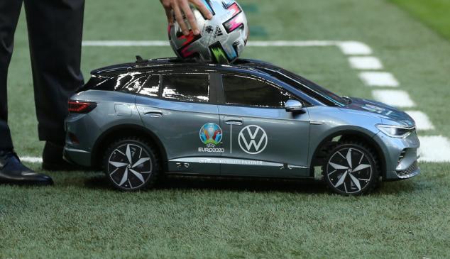 volkswagen-tiny-car-eurocopa-2020