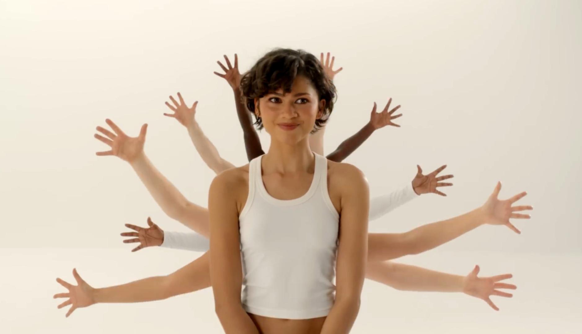 Zendaya en un anuncio de On