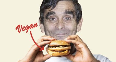 Adolfo Domínguez le recuerda a Burger King el origen del claim “La arruga es bella”