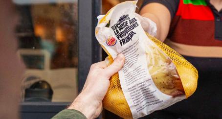  burger_king_regala_1_kilo_patatas_cliente