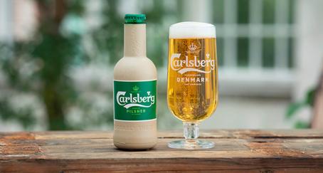 carlsberg botella cerveza papel