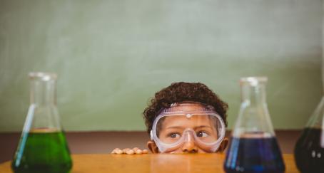 cientifico-Facebook