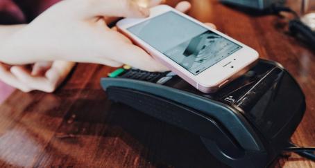 Comisión Europea Apple Pay