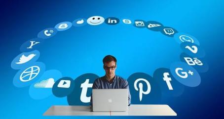 community-manager