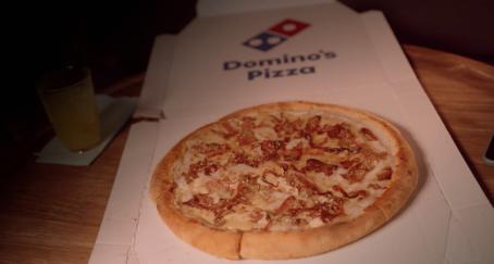 Primera campaña de Sra. Rushmore para Domino’s Pizza tras ganarle la cuenta a Grey