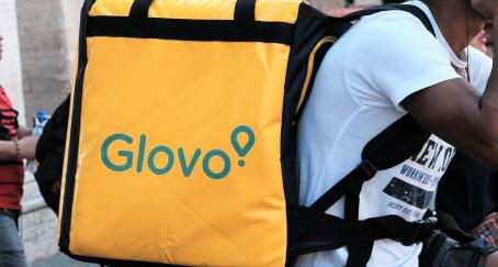 mochilas-glovo-glamour