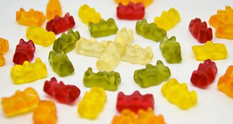 haribo denuncia empresa ositos alcohol