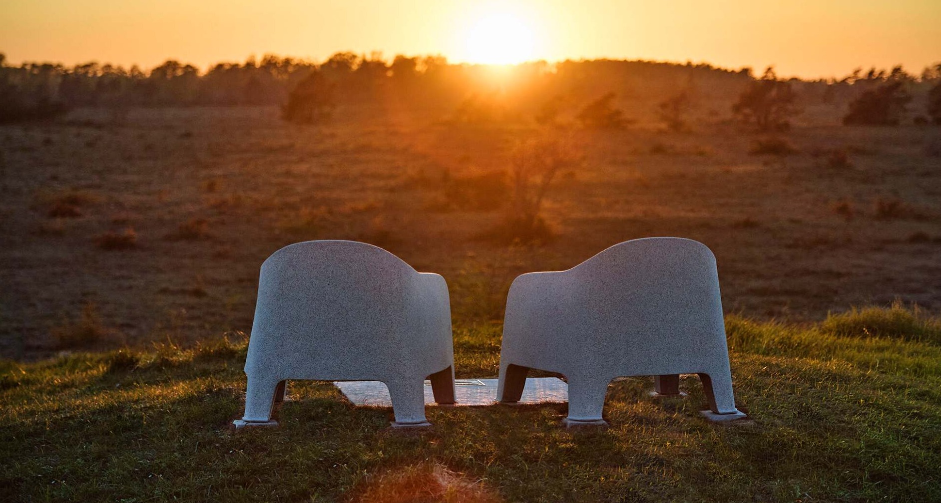 Instalación de dos sillas de Ikea en Suecia