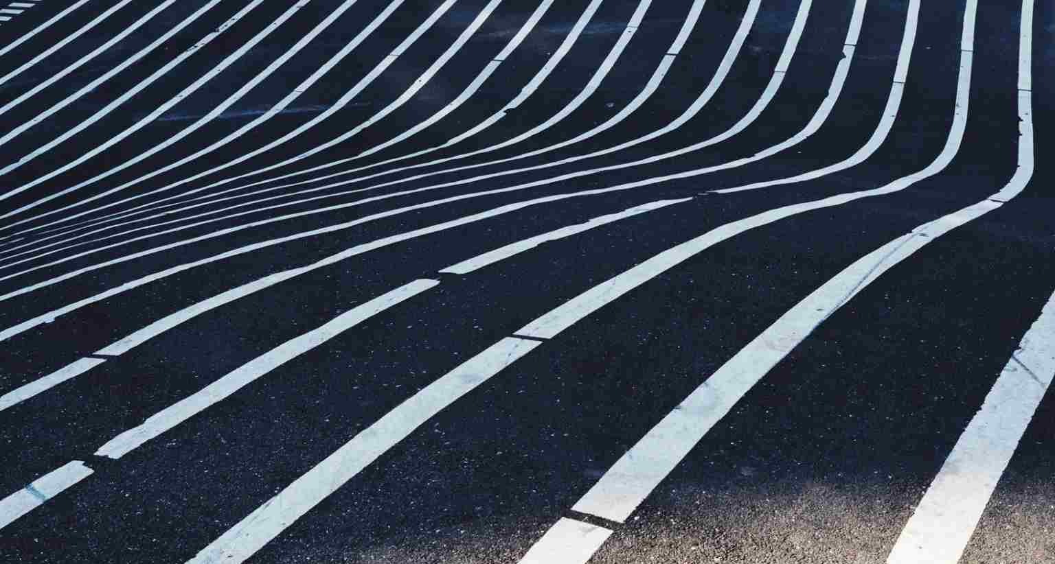 Lineas de carretera paralelas