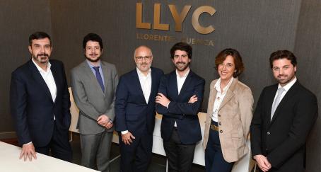 llyc compra consultora diplolicy